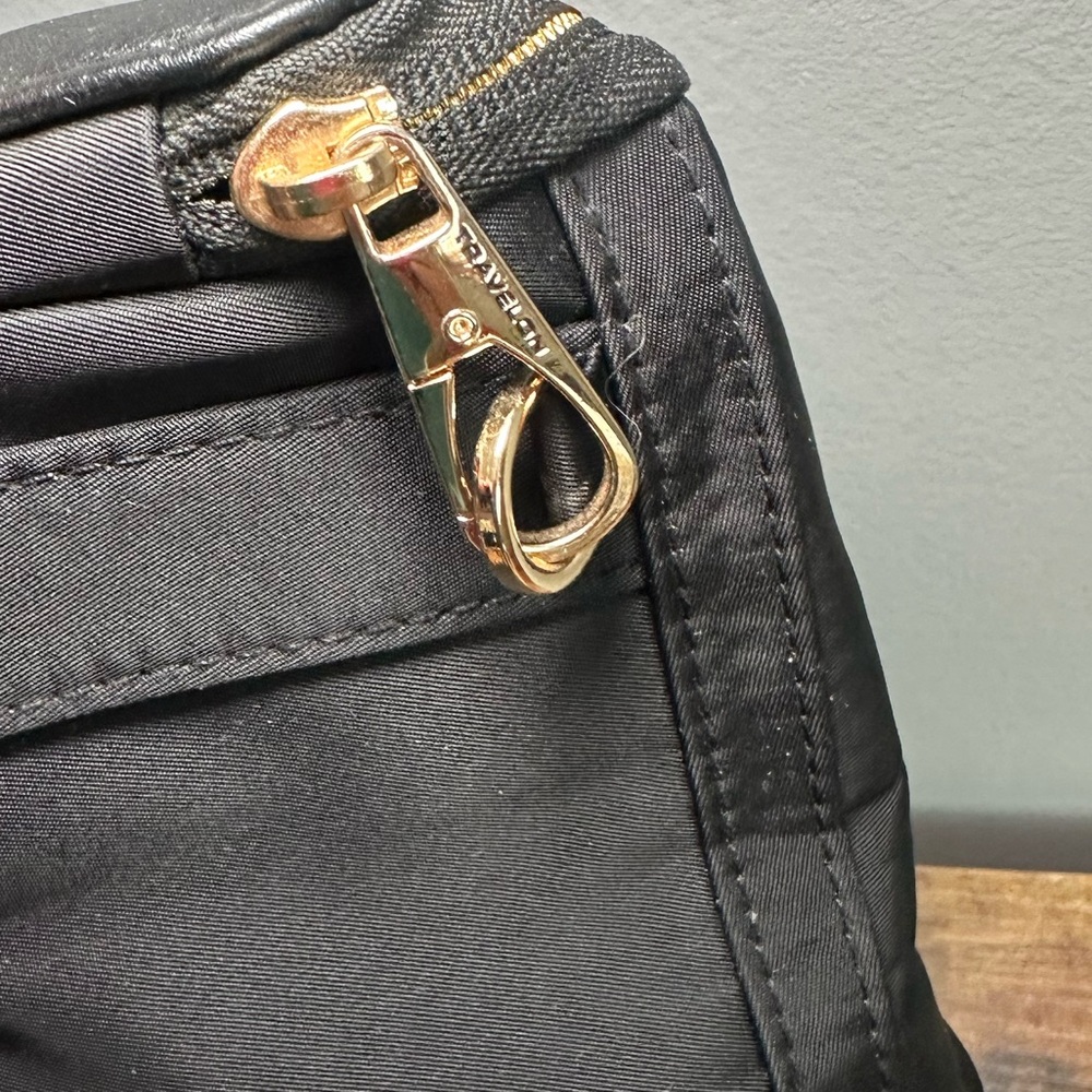 Travelon Anti-Theft Backpack - Picture 5 of 10